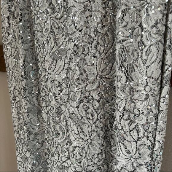 Marina Cold Shoulder Sequin Prom Dress Formal Gown Size 4 - Picture 13 of 16